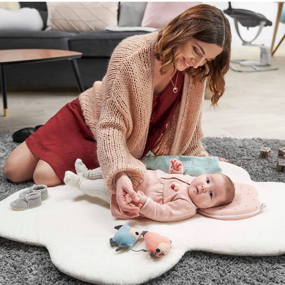 Babymoov Lovenest Baby Head Support Pillow - Pink - Picture 2 of 5